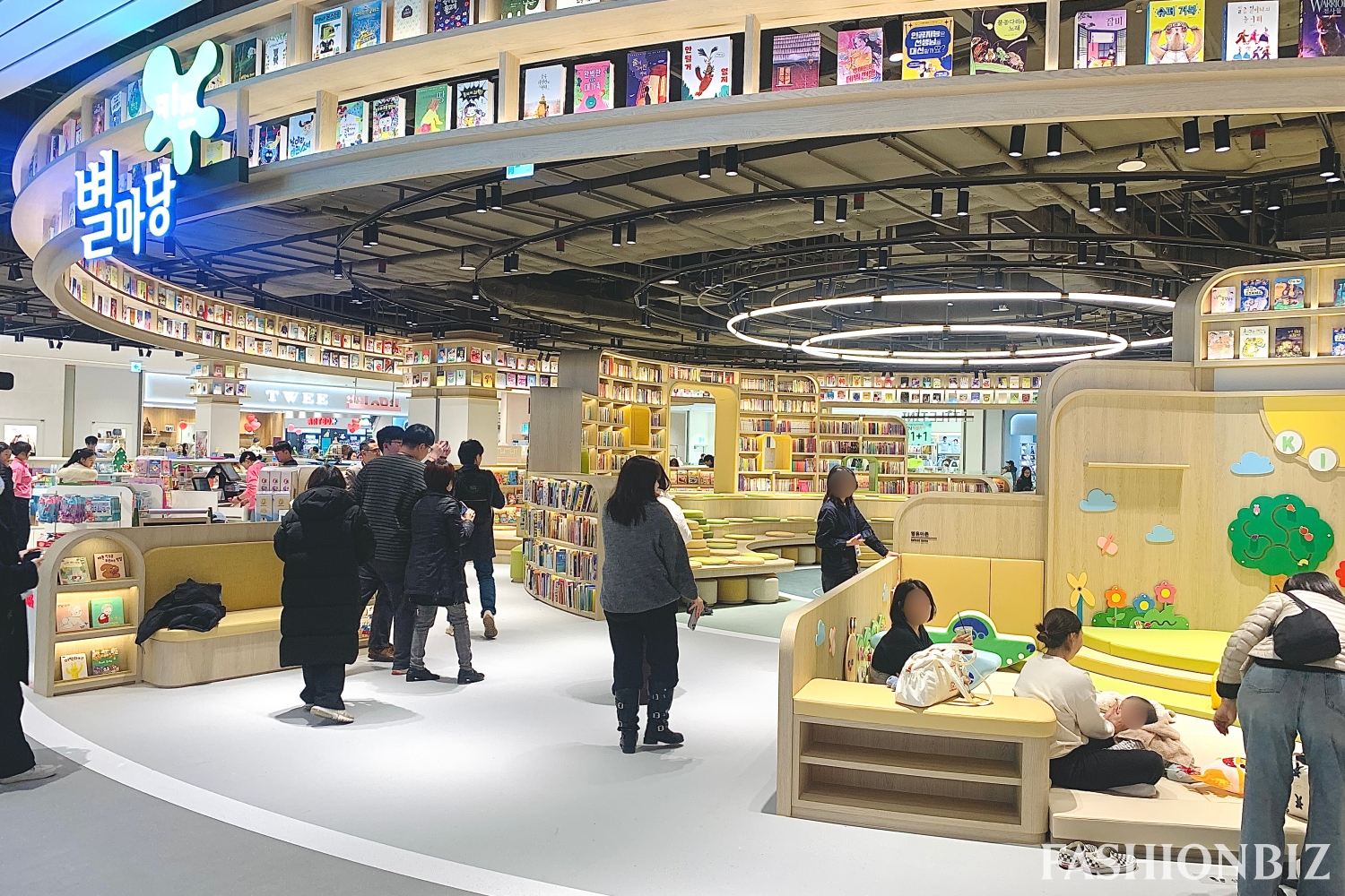 첫 로컬 리테일 ‘스타필드 빌리지 운정’ 오픈… 쇼핑·미식·여가·교류 집약 4705-Image